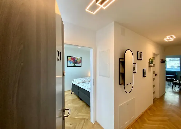 Apartmán Freshly Renovated In Trendy Area L Hg21 *